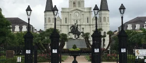 Why the Uptown Garden District Is the Best Place to Stay in New Orleans